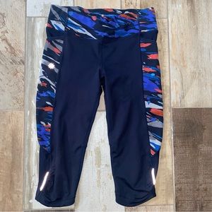 Athleta Leggings Yoga Pants Capri Womens Small Blue Spliced Fire Be Free Knicker